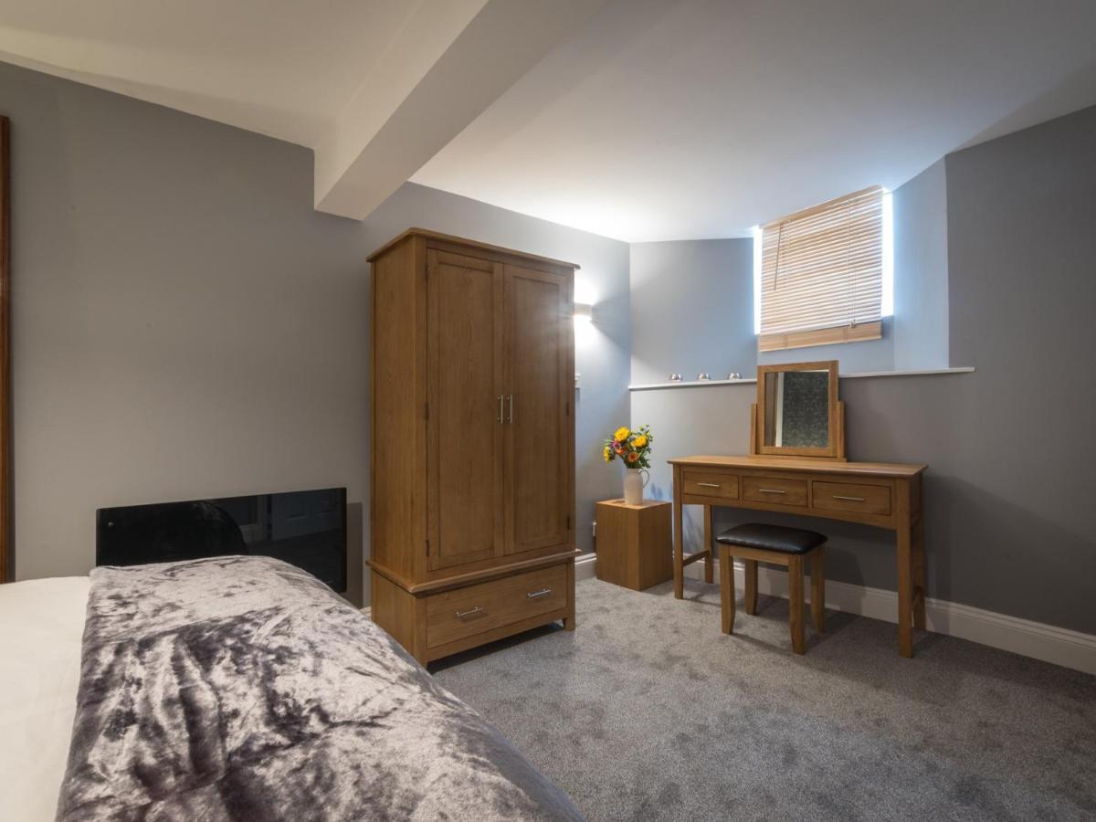 Southernhay Basement Apartment Exeter Esterno foto