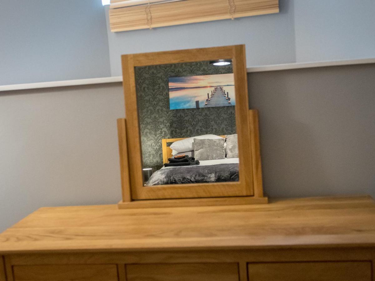Southernhay Basement Apartment Exeter Esterno foto